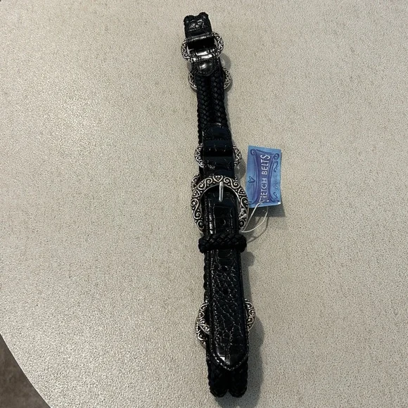 Brighton Black Leather Belt with Silver Plated Hardware Size 40 - Picture 2 of 10